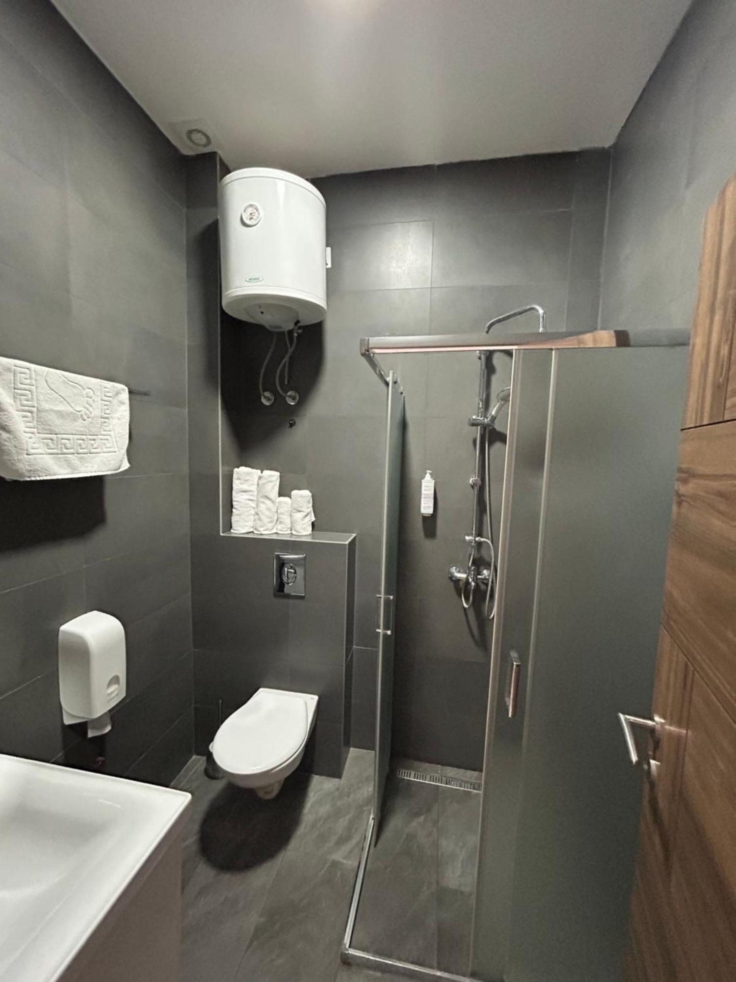 H.T Hotel Belgrád Kültér fotó