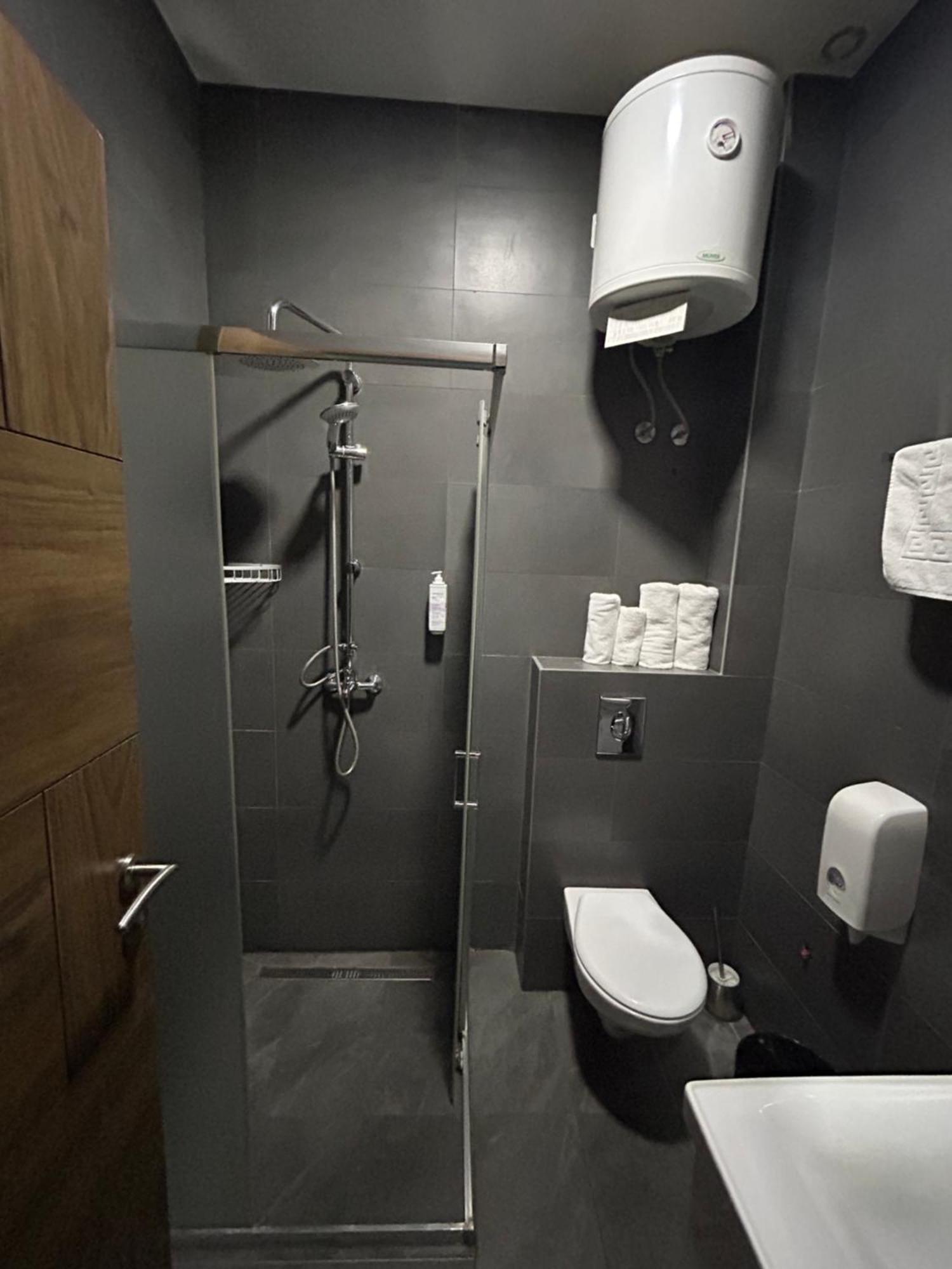 H.T Hotel Belgrád Kültér fotó